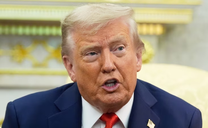 特朗普在谈到他是否会派国民警卫队去红色州时说:“当然”