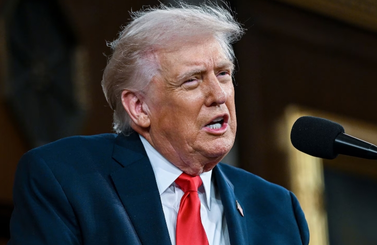 民调：超半数美国人负担不起医疗、一周度假与新车